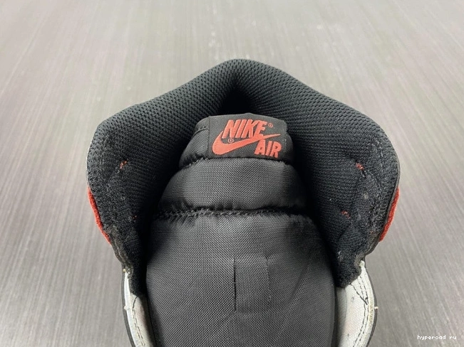 High Red Retro 555088-112 Track 1 Air Jordan 0811